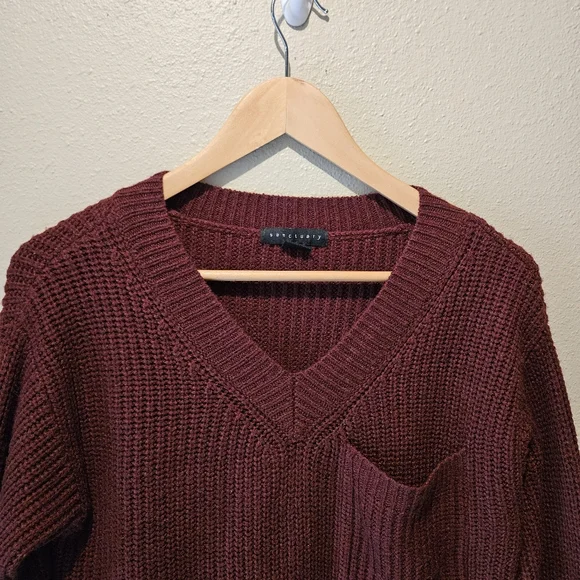 Sanctuary V-Neck Sweater - Picture 3 of 10